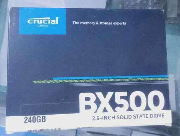 Solid State Drive - Crucial