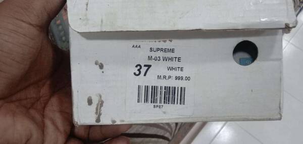 Casual Shoes - Supreme