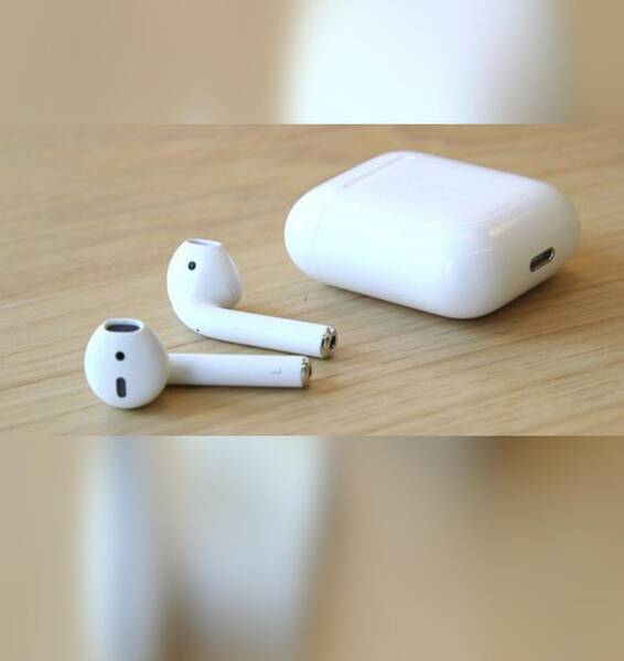 Earbuds - Apple
