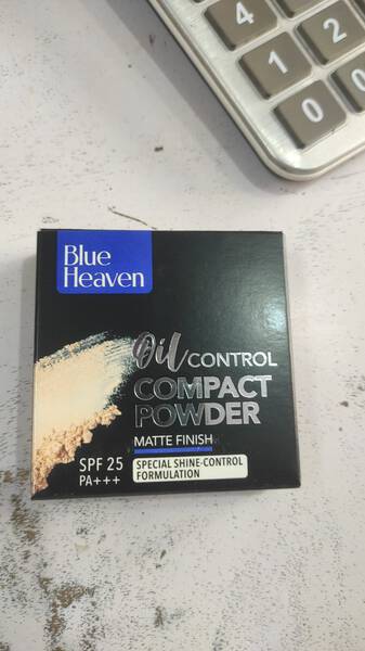 Compact Powder - Blue Heaven