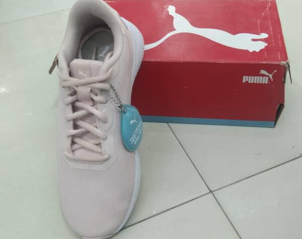 Women Sports Shoe - Puma