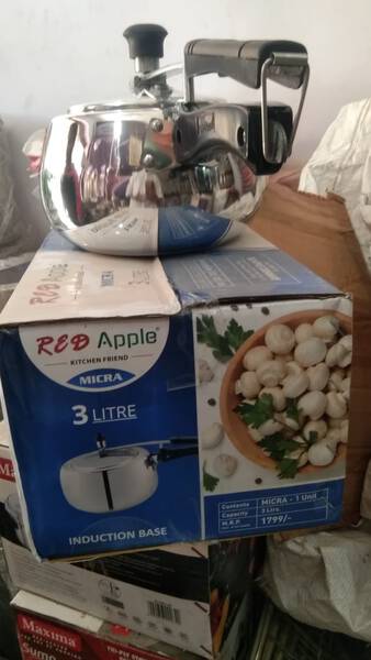 Apple pressure cooker 3 ltr hot sale