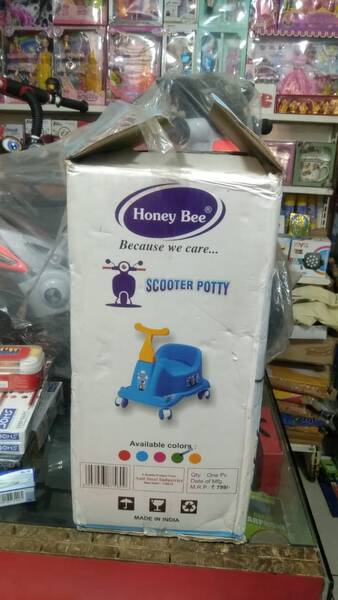 Scooter Potty Seat - Honey Bee