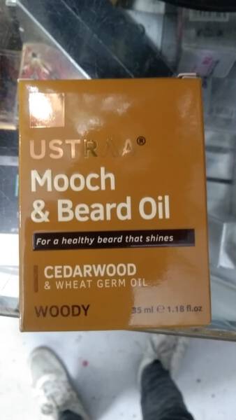 Mooch & Beard Oil - Ustraa
