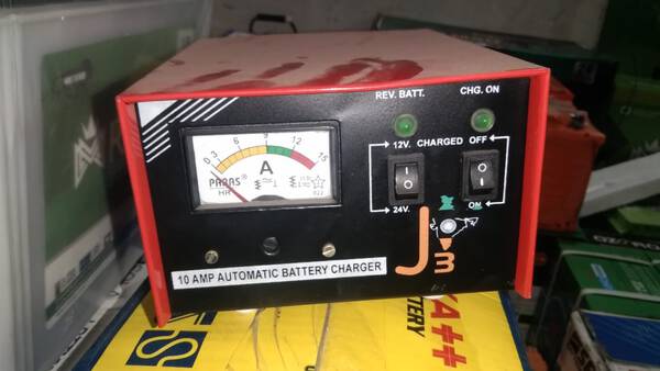 10 AMP Automatic Battery Charger - Generic