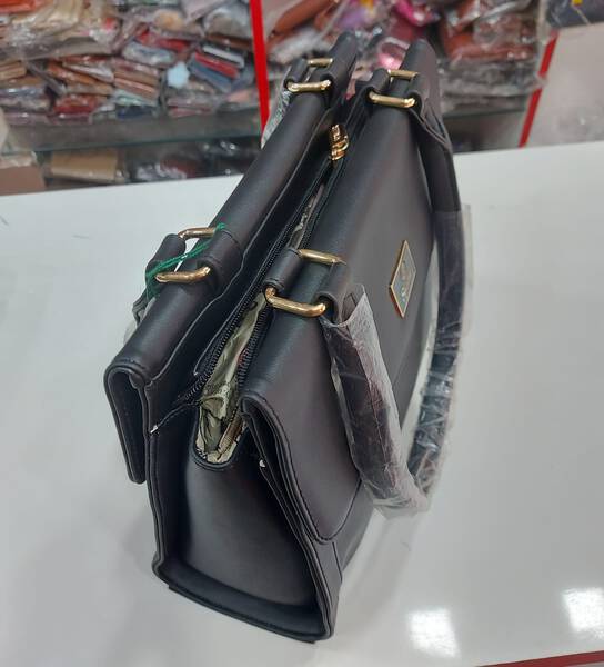 Women Handbag - Spaller
