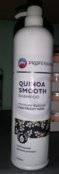 Quinoa Smooth Shampoo - Godrej Professional
