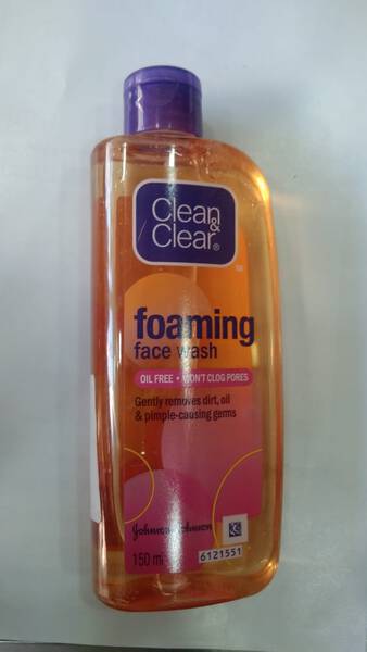 Foaming Face Wash - Clean & Clear