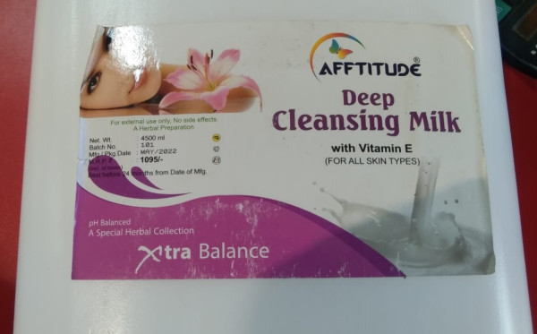 Deep Cleansing Milk - Afftitude