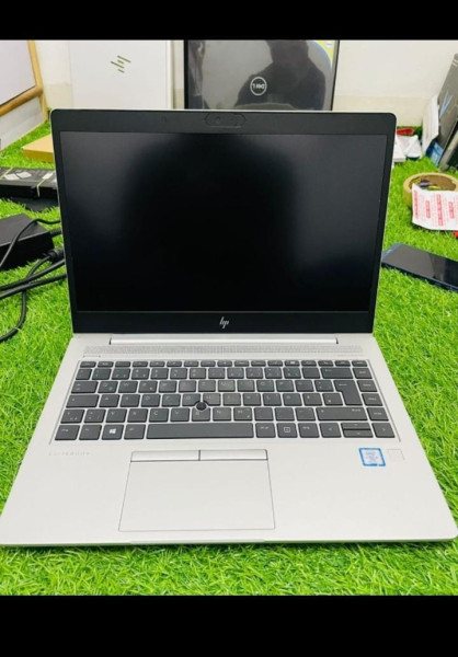 Laptop - HP