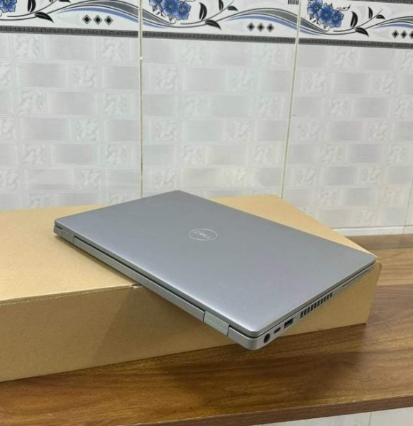 Laptop - Dell
