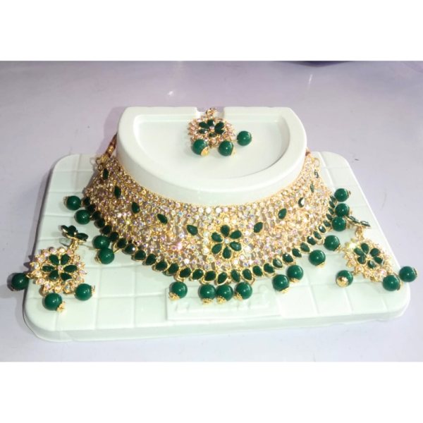 Necklace Set Image