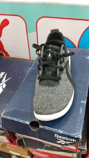 Walking Shoes - Reebok