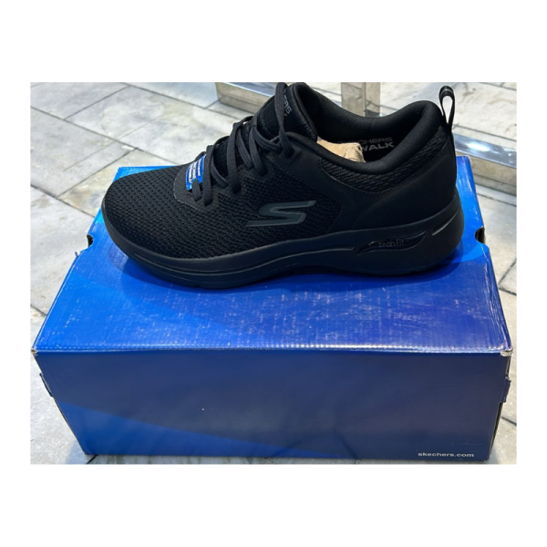 Walking Shoes - Skechers