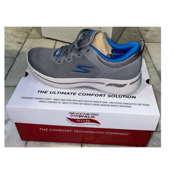 Walking Shoes - Skechers