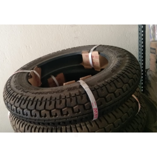 Tubeless Tyre - MRF