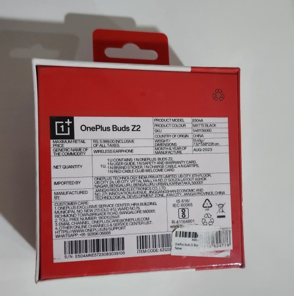Earbuds image 4