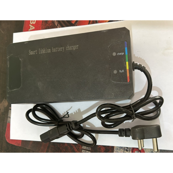 Battery Charger - Leaf