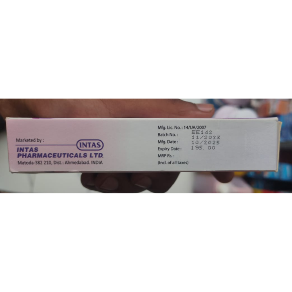 Nizol Anti-dandruff Shampoo - Intas Pharmaceuticals Ltd